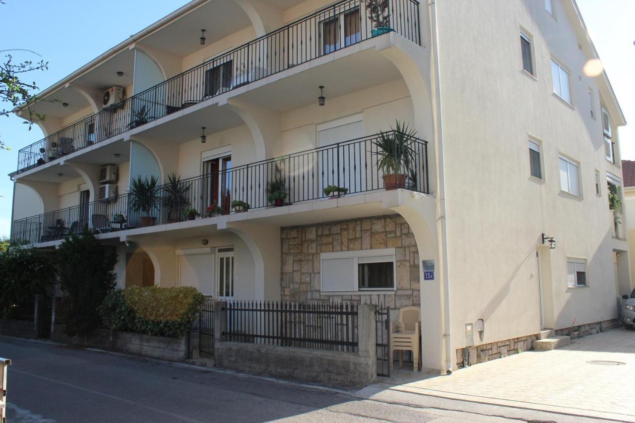 Apartmani Franovic Tivat Dış mekan fotoğraf