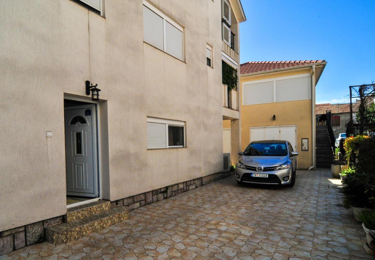 Apartmani Franovic Tivat Dış mekan fotoğraf